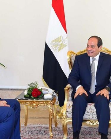 رئيس الوزراء المصري يعتذر من زوج "طبيبة الدقهلية"