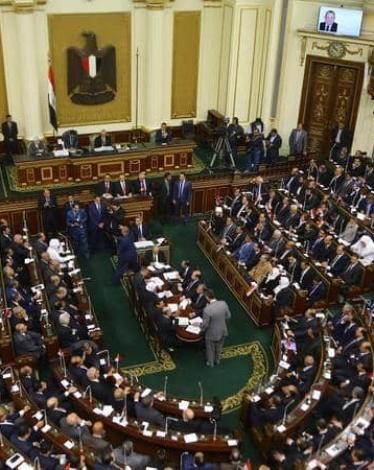 مصر تقر تعديل قانون الطوارئ