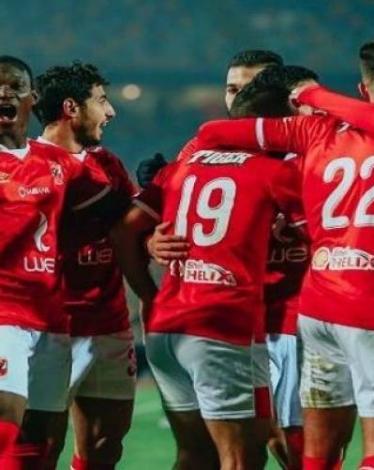 الأهلي يرد على الزمالك بشأن لقب نادي القرن
