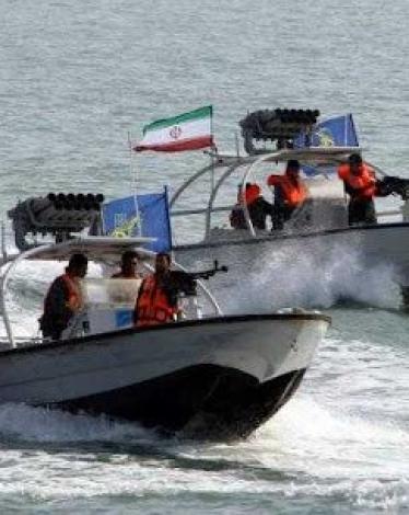إيران تعلن الاستيلاء على سفينة إماراتية في مياه الخليج واحتجاز طاقمها