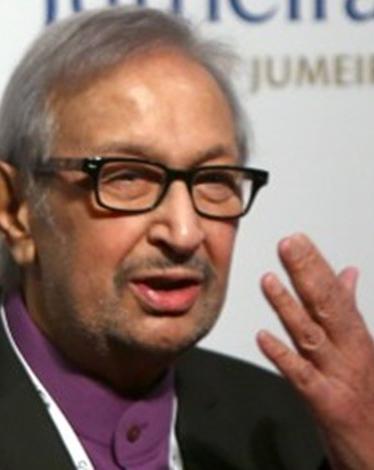 بين عرفة أن الصورة تعود إلى كواليس فيلم "إلحقونا"