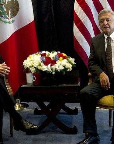 جانب من لقاء سابق بين بايدن وأوبرادور.