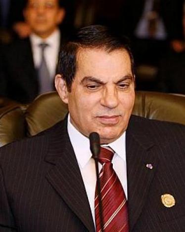 مكالمة مسربة للرئيس التونسي الراحل بن علي تثير جدلا واسعا