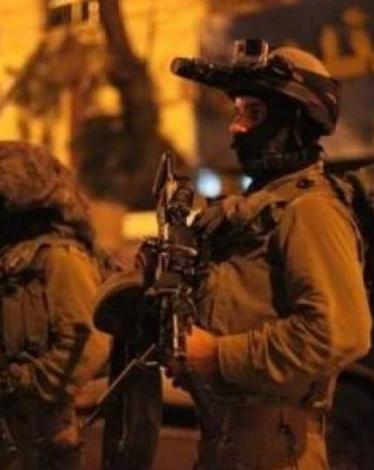 الاحتلال يشن حملة اعتقالات في مدن الضفة والقدس