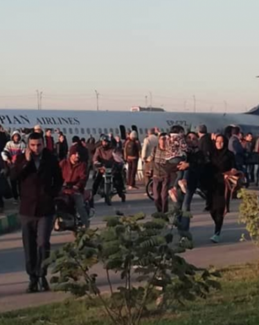 فيديو من داخل طائرة إيرانية أثناء هبوطها الاضطراري