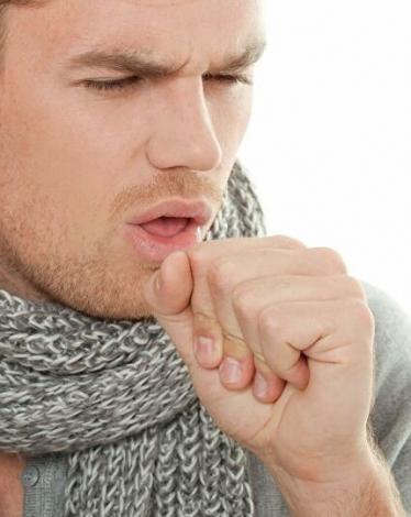 طبيب روسي يبين الفرق بين سعال فيروس كورونا وسعال المدخن