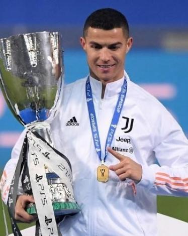 رونالدو يرفض عرضا بـ6 ملايين يورو للترويج للسياحة في السعودية