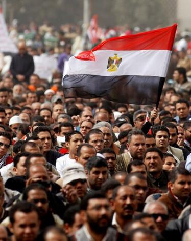 جنيه مصري سعره 300 ألف دولار يثير جدلا في مصر