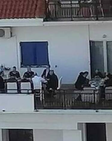 رئيس وزراء أوروبي يخالف قواعد بلاده للمرة الثانية