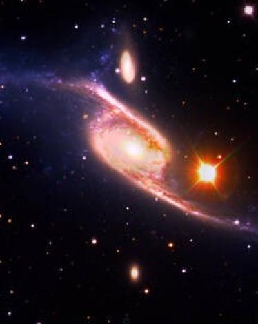 كويكب بحجم ملعب كرة القدم يقترب اليوم من الأرض