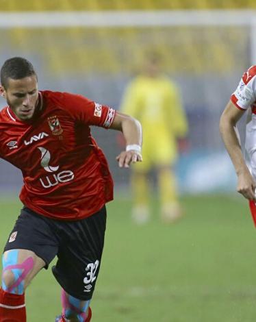 من أجل عيون ساسي.. مشجعة "زملكاوية" تتبرع بقرطها الذهبي لبقاء اللاعب في النادي