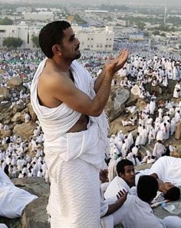 السعودية تكشف سبب عدم وضوح رؤية موسم الحج حتى اللحظة