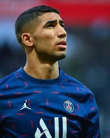 المغربي حكيمي يتوج بلقب "أفضل ظهير أيمن في العالم"