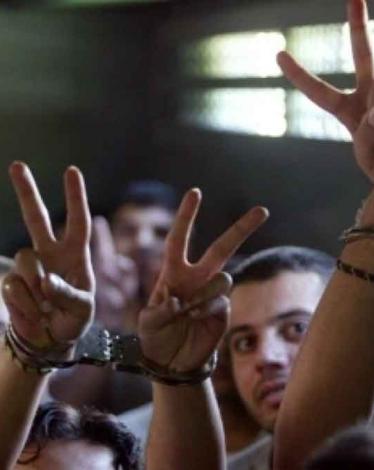 7 أسرى يواصلون إضرابهم عن الطعام في سجون الاحتلال
