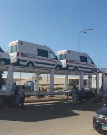 أسطول سيارات إسعاف يصل قطاع غزة غدًا