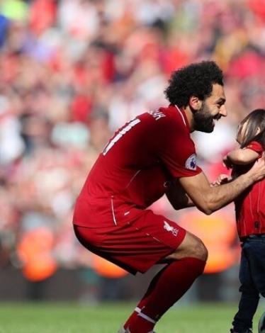 مصر.. هجوم عنيف على مدرب بسبب زوجة محمد صلاح