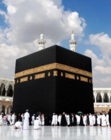 السعودية تسمح بالعمرة للقادمين من الخارج ممن أعمارهم 12 عاماً فأكثر