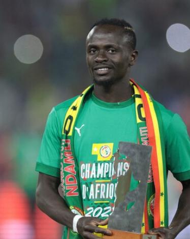 ماني يهزم صلاح في سباق خاص