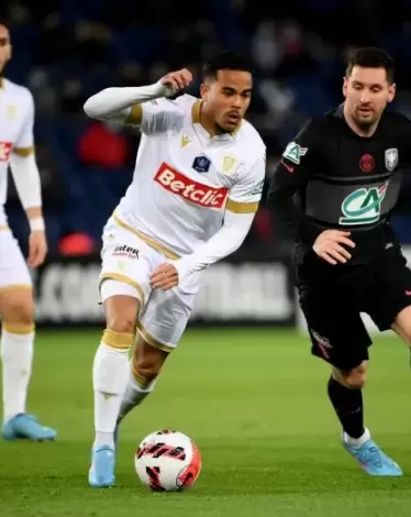 نيس يقصي باريس سان جيرمان من كأس فرنسا