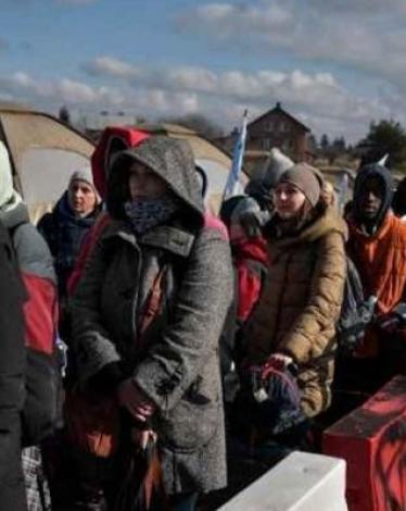 أوكرانيا تنسق مع روسيا لفتح 10 ممرات إنسانية لإجلاء المدنيين