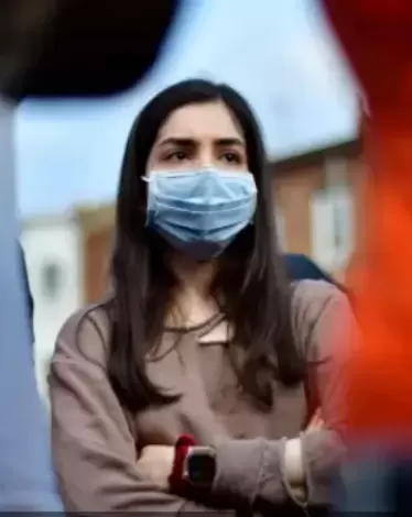 أصيبت بكورونا مرتين بـ20 يوما رغم التطعيم.. والطب يشرح السبب