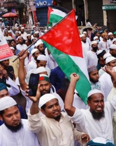 حماس تشيد بالتضامن مع الشعب الفلسطيني والتنديد بجرائم الاحتلال بالأقصى
