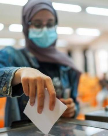 فرز أوراق الاقتراع من انتخابات مجلس طلبة جامعة بيرزيت 2022