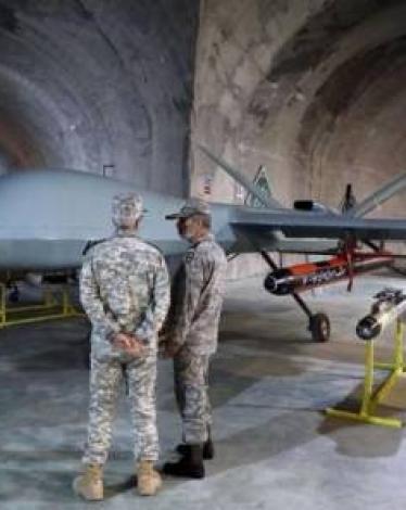 إيران تكشف عن قاعدة سرية تحت الأرض للطائرات المسيرة