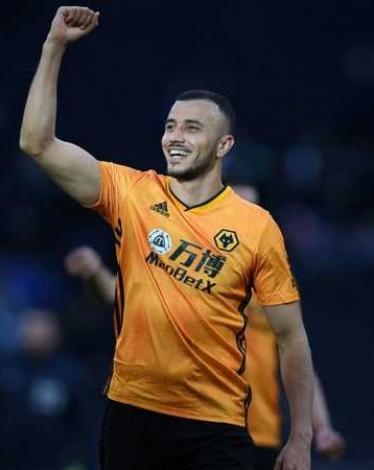 لتعزيز دفاعه.. لاعب مغربي على رادار برشلونة