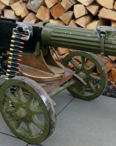 عمره 110 أعوام.. "المدفع القناص" صنع الفارق بحرب أوكرانيا