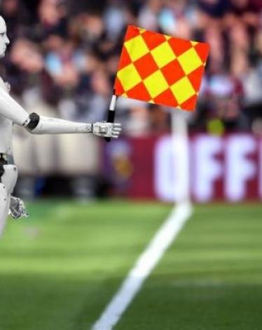 "روبوت" بـ 10 كاميرات لتحكيم مباريات كأس العالم 2022