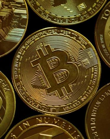 بحلول أكتوبر المقبل.. تشكيل أول لائحة عالمية لتنظيم سوق العملات الرقمية