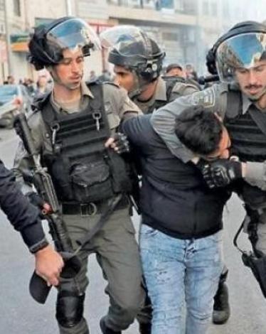 الاحتلال يعتقل 13 شاباً من القدس