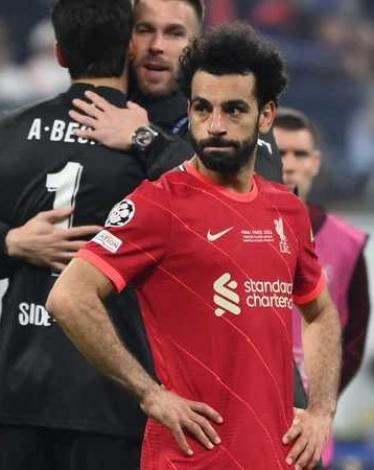 ما السبب وراء إقناع صلاح بتجديد عقده مع ليفربول؟