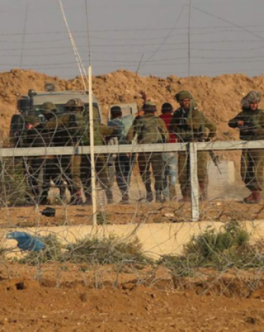 الاحتلال يعتقل فلسطينيا على حدود قطاع غزة