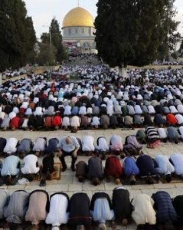 نشطاء يطلقون مبادرة لتكثيف الرباط اليومي في الأقصى