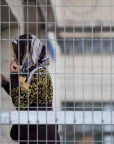"نادي الأسير" يحمل الاحتلال المسؤولية عن حياة الأسيرة "عساف"