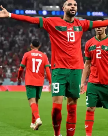 إنجاز المغرب بكأس العالم يحول قميص المنتخب إلى "قطعة أثرية"
