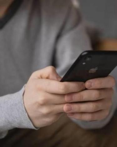 خطوات تسجيل المكالمات الهاتفية على آيفون