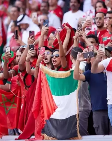 المغاربة-يهتفون-لفلسطين-في-قطر.webp