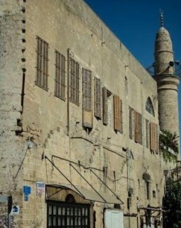 مسجد السكسك في يافا: شرطة الاحتلال تعتزم تصعيد إجراءاتها بشأن الأذان