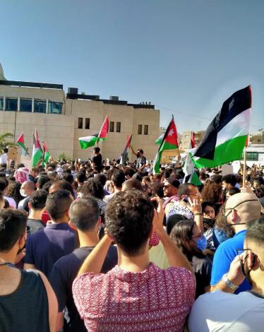 اعتصام قرب السفارة الإسرائيلية في الأردن تنديداً بمجزرة نابلس