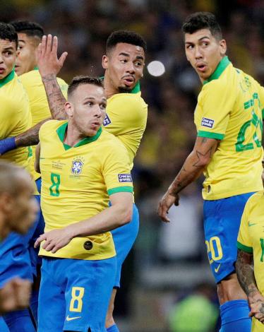 تحديد اسم المدرب الجديد لمنتخب البرازيل