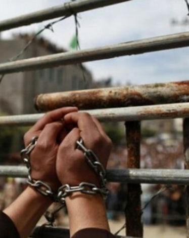 ارتفاع عدد الأسرى المحكومين بالمؤبد إلى 554