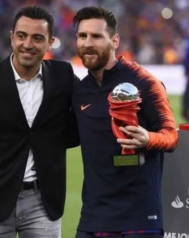 هل يعود ميسي إلى برشلونة؟