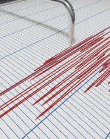 زلزال بقوة 6 درجات يضرب شمال شرق إندونيسيا