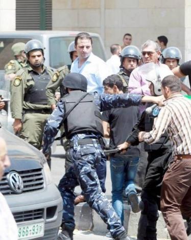 .jpgدعوات لحماية الحريات بالضفة تزامناً مع تصاعد انتهاكات السلطة في نابلس