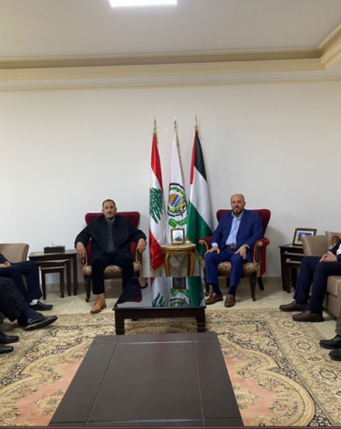 قيادة حماس والجبهة الشعبية بلبنان تبحثان آخر مستجدات القضية الفلسطينية