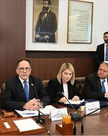 الاحتلال يطلب من ألمانيا المساعدة في التطبيع مع هاتين الدولتين