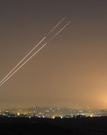 صفارات الإنذار تدوي في مستوطنات غلاف غزّة